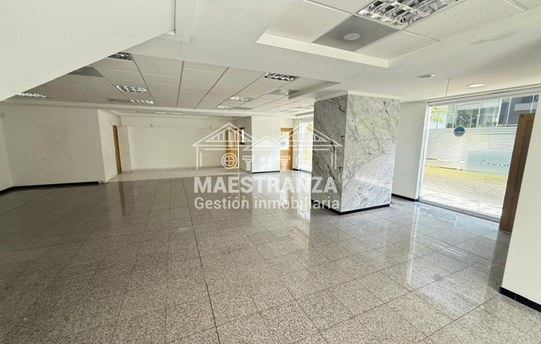 Local en arriendo en El Campestre, Medellín, 325 m² · foto 2 de 16