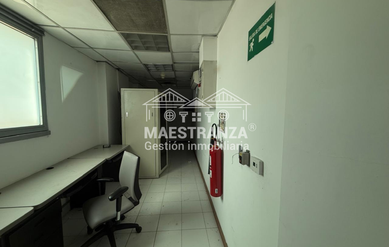 Local en venta en Castropol, Medellín, 597 m² · foto 8 de 24