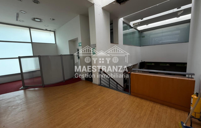 Local en venta en Castropol, Medellín, 597 m² · foto 18 de 24