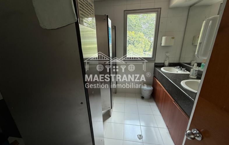 Local en venta en Castropol, Medellín, 597 m² · foto 22 de 24