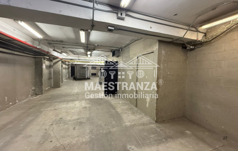 Edificio en arriendo en Conquistadores, Medellín, 2000 m² · foto 2 de 24