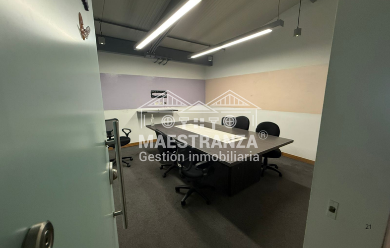 Edificio en arriendo en Conquistadores, Medellín, 2000 m² · foto 8 de 24