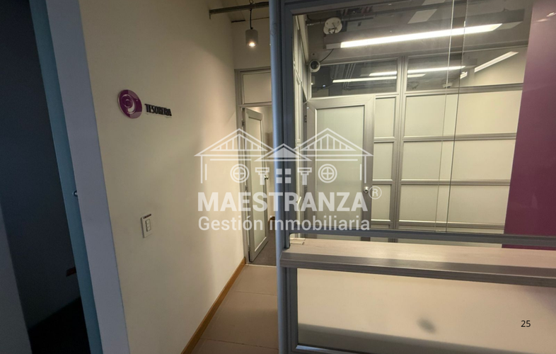 Edificio en arriendo en Conquistadores, Medellín, 2000 m² · foto 13 de 24