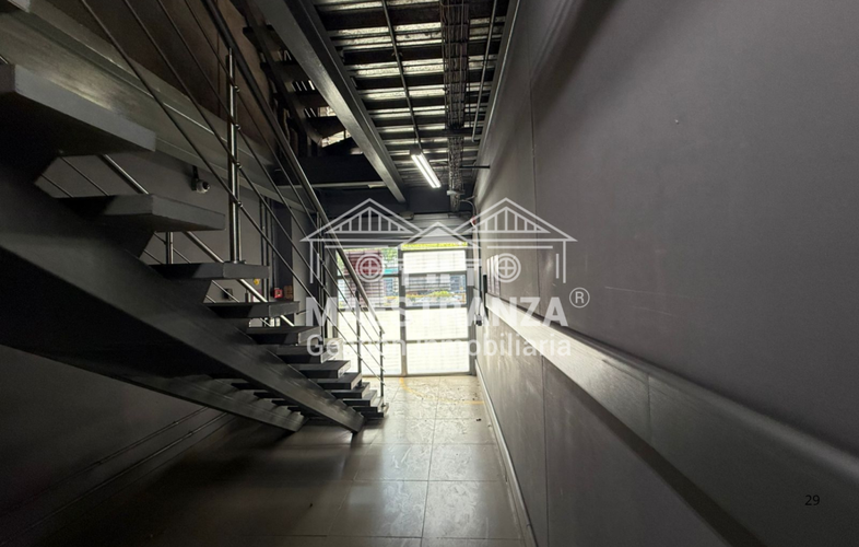 Edificio en arriendo en Conquistadores, Medellín, 2000 m² · foto 16 de 24
