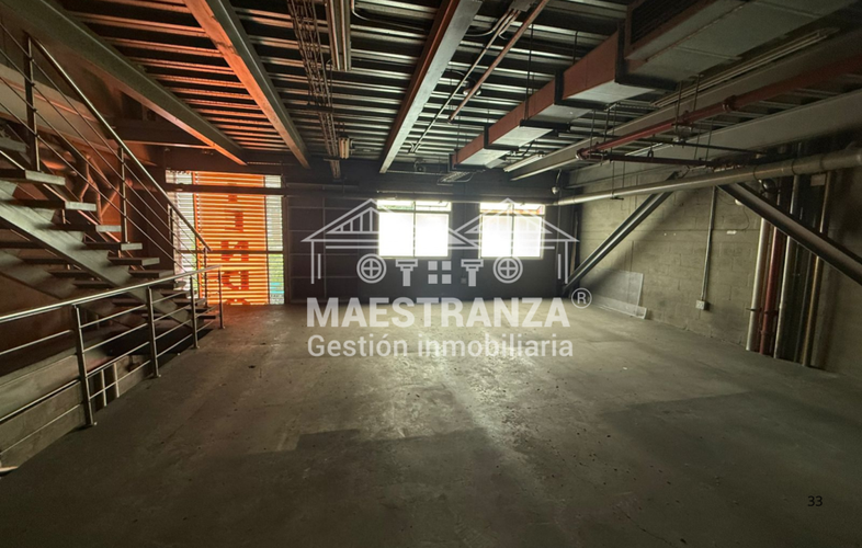 Edificio en arriendo en Conquistadores, Medellín, 2000 m² · foto 20 de 24