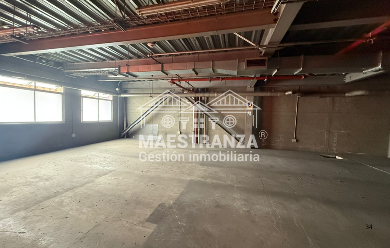 Edificio en arriendo en Conquistadores, Medellín, 2000 m² · foto 21 de 24