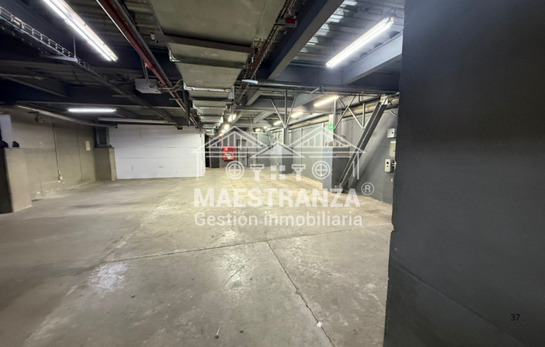 Edificio en arriendo en Conquistadores, Medellín, 2000 m² · foto 24 de 24