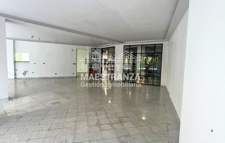 Local en arriendo en La Aguacatala, Medellín, 230 m² · foto 2 de 21