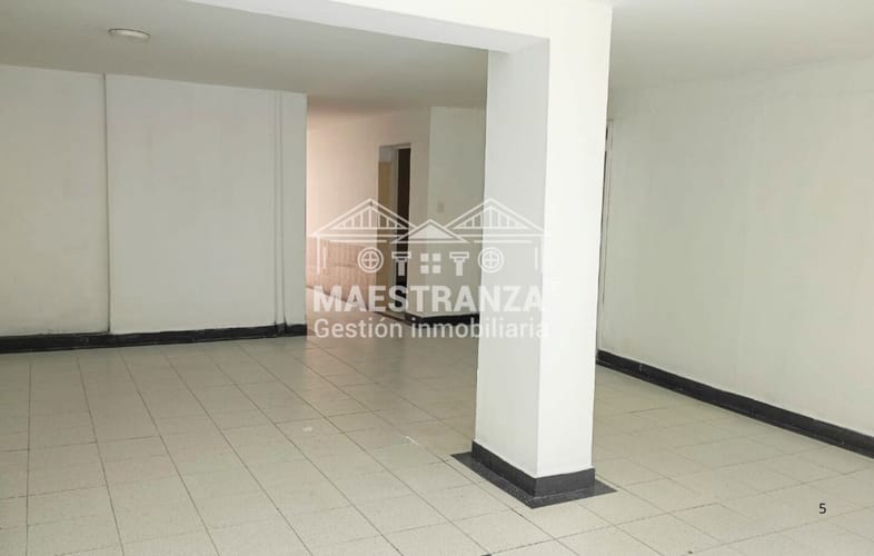 Local en arriendo en La Aguacatala, Medellín, 230 m² · foto 3 de 21