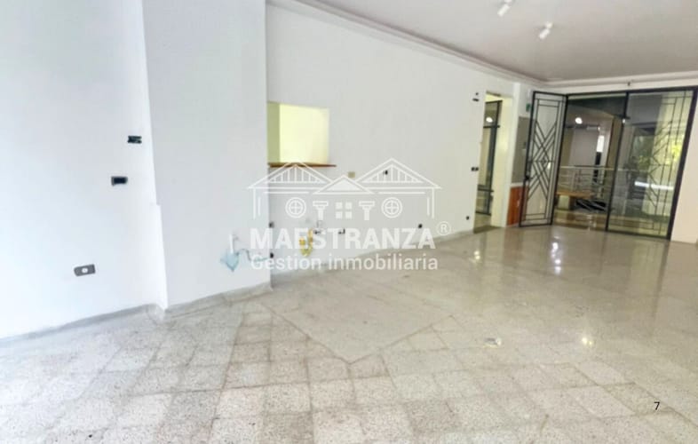 Local en arriendo en La Aguacatala, Medellín, 230 m² · foto 6 de 21