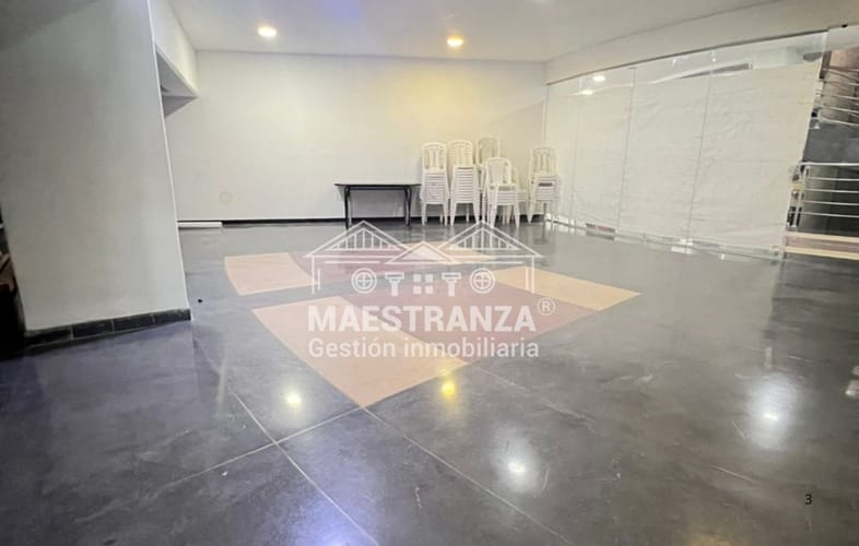 Local en arriendo en La Aguacatala, Medellín, 92 m² · foto 2 de 8
