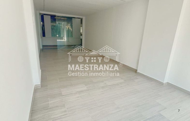 Local en arriendo en La Aguacatala, Medellín, 35 m² · foto 3 de 8