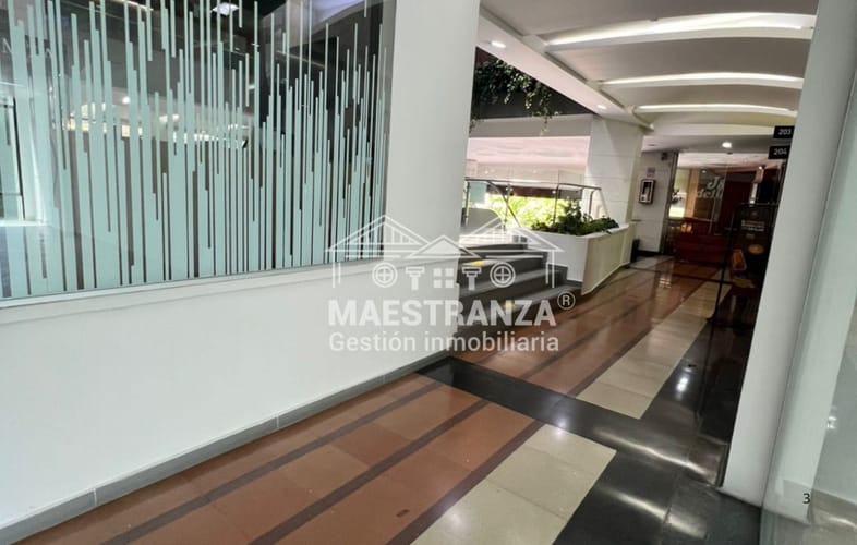 Local en arriendo en La Aguacatala, Medellín, 35 m² · foto 7 de 8
