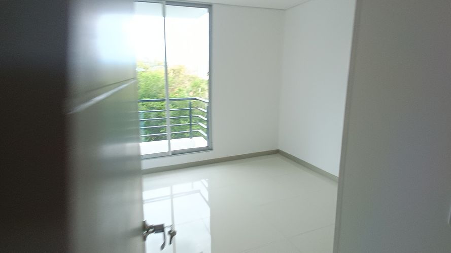Apartamento de 3 alcobas en venta en Miraflores, Girardot, 97 m² · foto 7 de 24