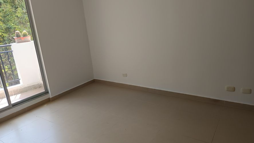 Apartamento de 3 alcobas en venta en Ricaurte, 73 m² · foto 6 de 18