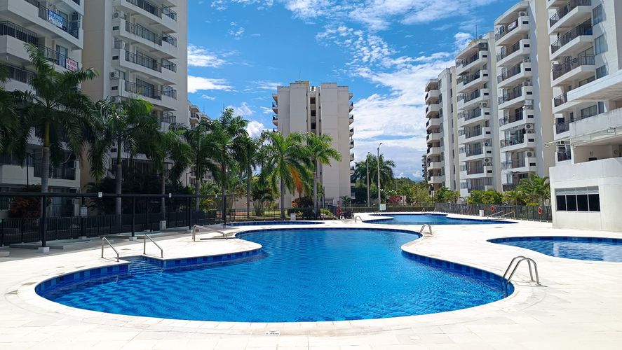 Apartamento de 3 alcobas en venta en Ricaurte, 73 m² · foto 2 de 18