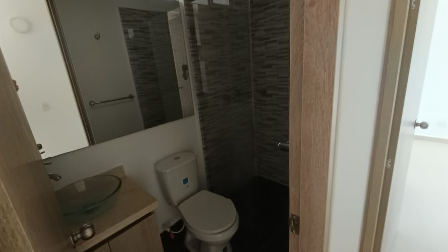 Apartamento de 3 alcobas en venta en Ricaurte, 73 m² · foto 15 de 18