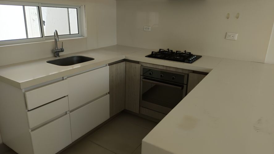 Casa de 3 alcobas en venta en Ricaurte, 100 m² · foto 2 de 20
