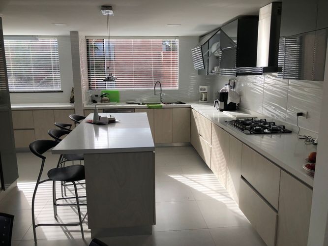 Apartamento de 3 alcobas en venta en Colina Campestre, Bogotá, 266 m² · foto 10 de 20