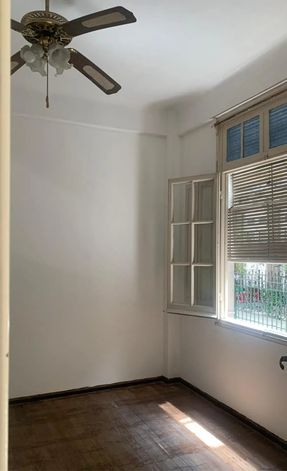 ALQUILER EN CIUDAD VIEJA DE 2 DORMITORIOS, PISO 2 POR ESCALERA INTERIOR, GASTOS COMUNES INCLUIDOS · Foto 9