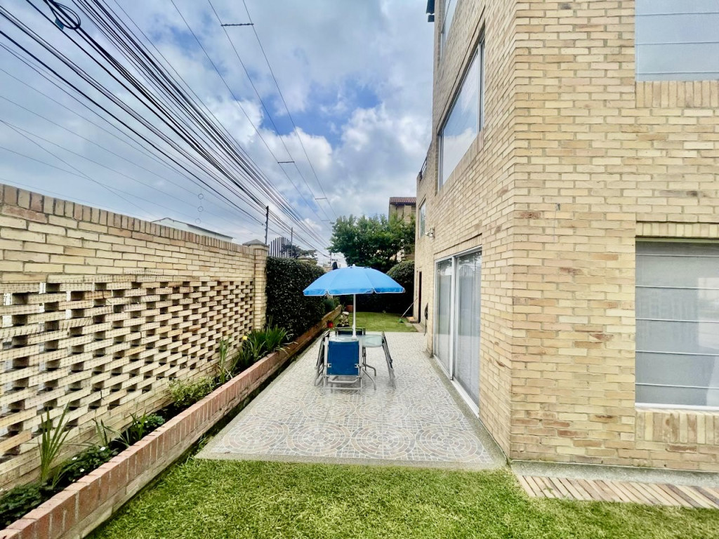 Casa en venta en San Jose De Los Arboles, Chía · foto 23 de 24