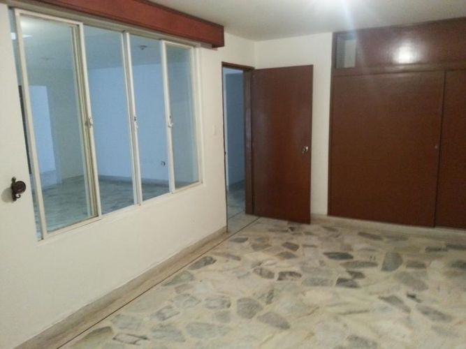 Edificio en venta en Prados Del Norte, Cali, 480 m² · foto 5 de 24