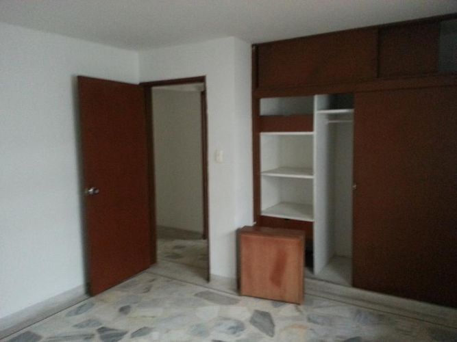 Edificio en venta en Prados Del Norte, Cali, 480 m² · foto 7 de 24