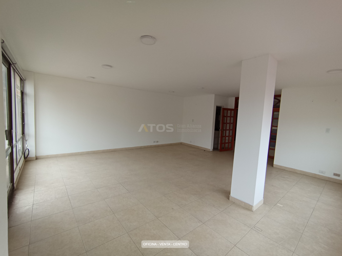 Oficina en venta en Centro Historico, Tunja, 105 m² · foto 3 de 11