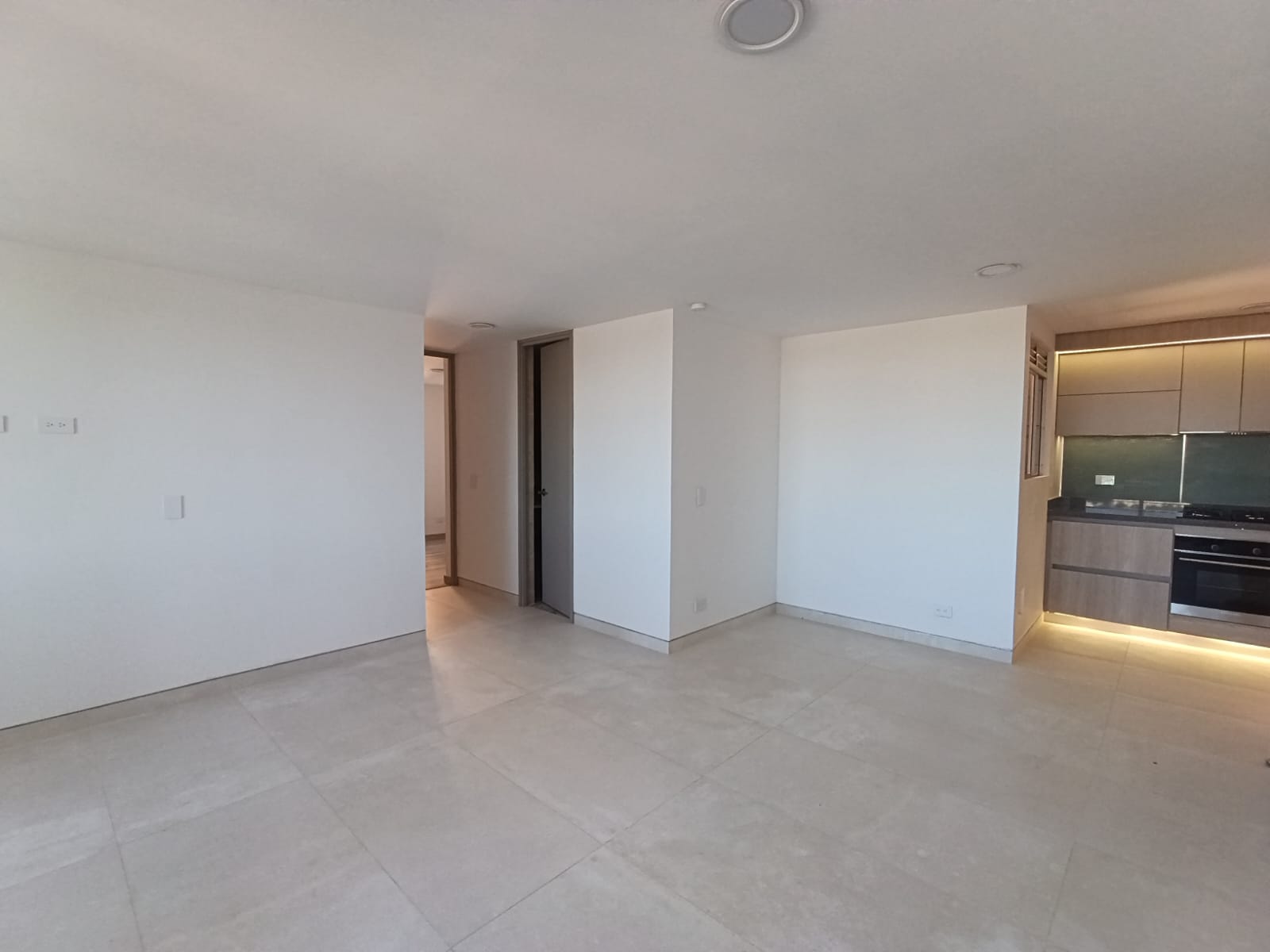 Apartamento en arriendo en Los Colegios, Rionegro · foto 11 de 16