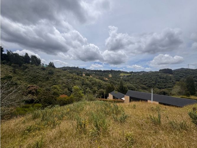 Lote en venta en Las Palmas, Envigado, 1637 m² · foto 4 de 7