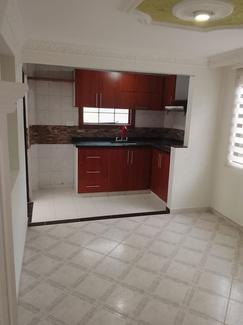Casa de 4 alcobas en venta en El Recreo, Floridablanca, 100 m² · foto 2 de 12