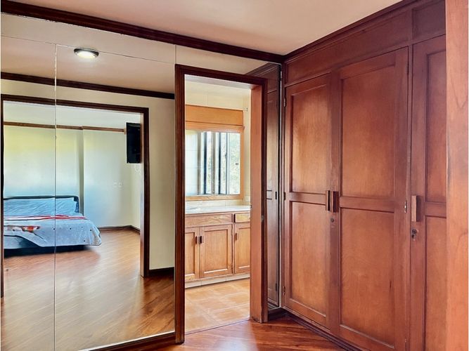 Apartamento de 3 alcobas en venta en Chicó Navarra, Bogotá, 170 m² · foto 9 de 16