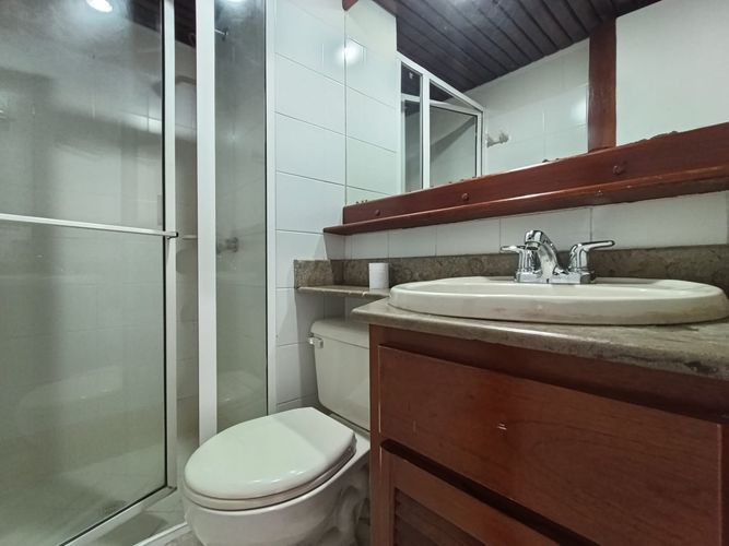 Apartamento de 3 alcobas en arriendo en Patio Bonito, Medellín, 78 m² · foto 8 de 11