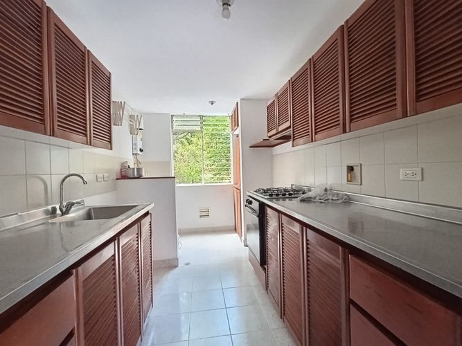 Apartamento de 3 alcobas en arriendo en Patio Bonito, Medellín, 78 m² · foto 11 de 11