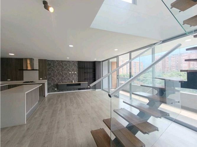 Apartamento de 3 alcobas en arriendo en Loma De Las Brujas, Envigado, 205 m² · foto 5 de 24