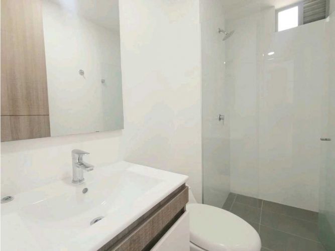 Apartamento de 3 alcobas en arriendo en Loma De Las Brujas, Envigado, 205 m² · foto 12 de 24