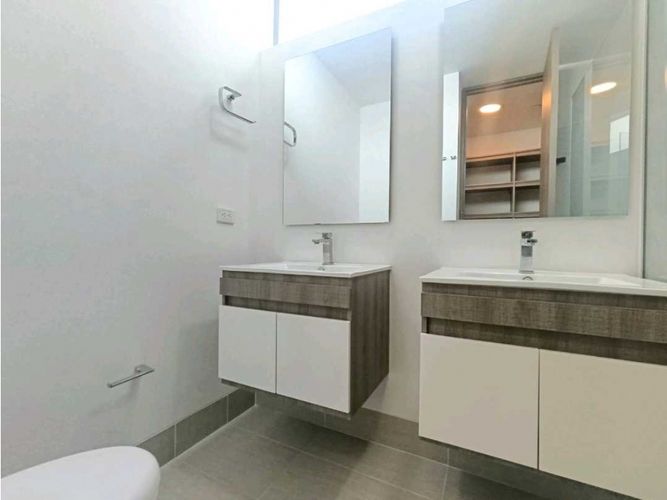 Apartamento de 3 alcobas en arriendo en Loma De Las Brujas, Envigado, 205 m² · foto 14 de 24