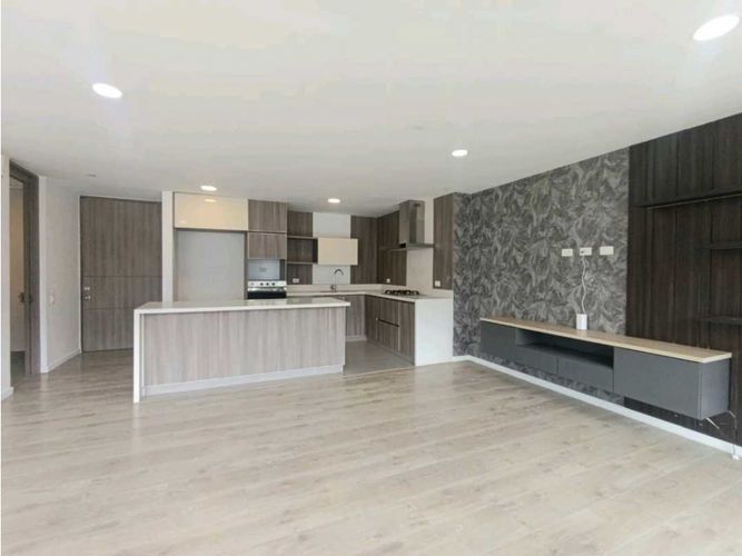 Apartamento de 3 alcobas en arriendo en Loma De Las Brujas, Envigado, 205 m² · foto 20 de 24