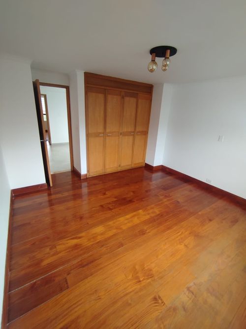 Apartamento de 3 alcobas en arriendo en El Diamante No. 2, Medellín, 180 m² · foto 11 de 19
