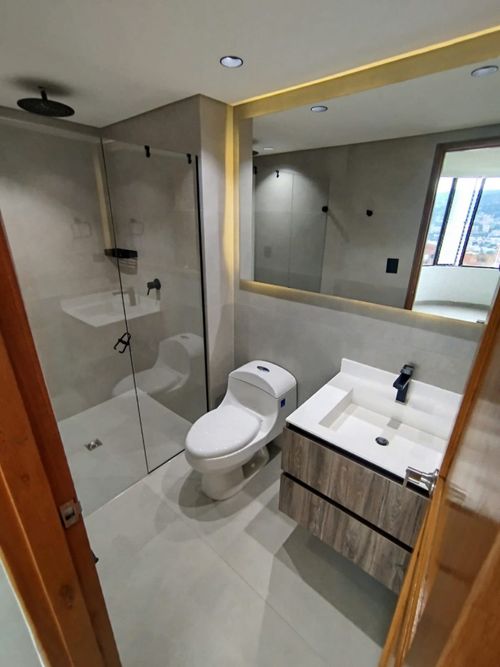 Apartamento de 3 alcobas en arriendo en El Diamante No. 2, Medellín, 180 m² · foto 16 de 19