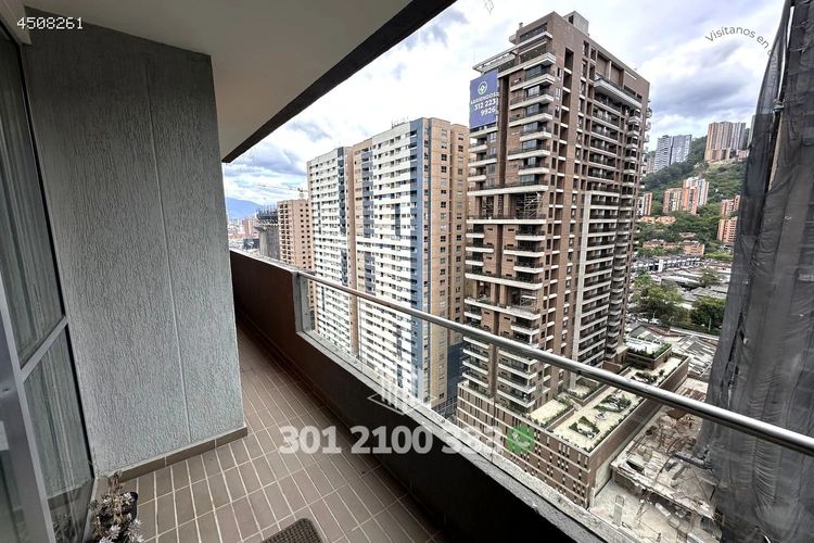 Apartamento de 2 alcobas en arriendo en Ciudad Del Río, Medellín, 70 m² · foto 5 de 24