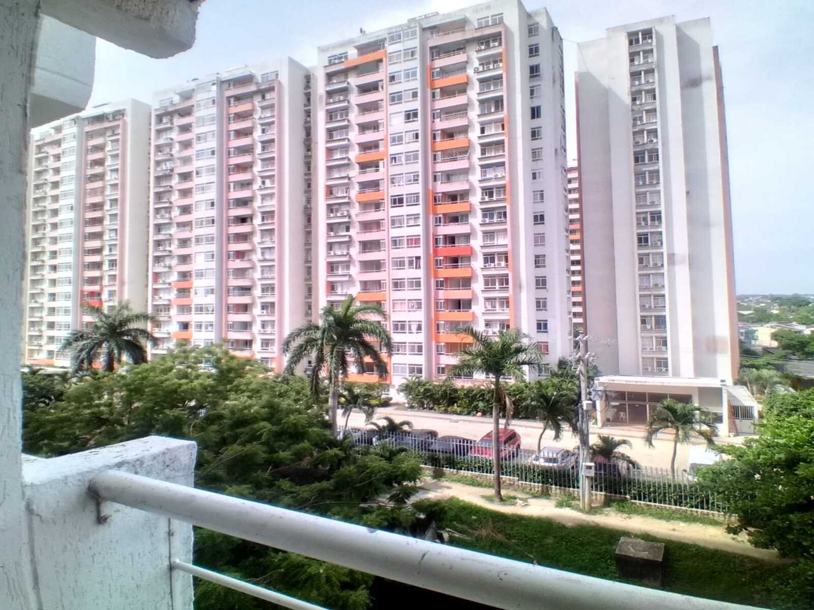 Departamento en alquiler bajo precio de mercado en Conjunto residencial plazuela real