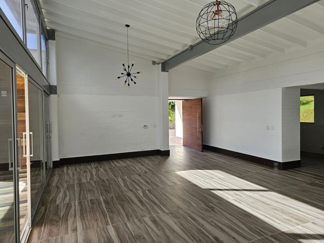 Casa de 4 alcobas en venta en Pantanillo, El Retiro, 278 m² · foto 11 de 21