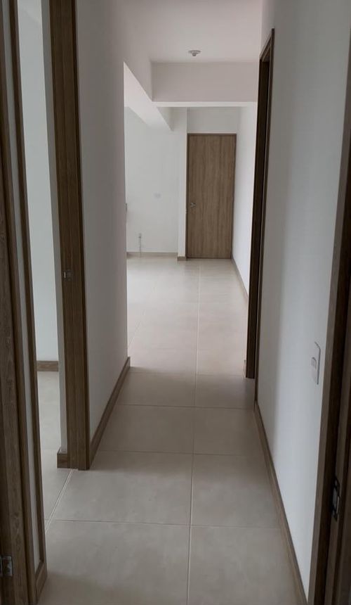 Apartamento de 3 alcobas en venta en Las Lomitas, Sabaneta, 66 m² · foto 5 de 24