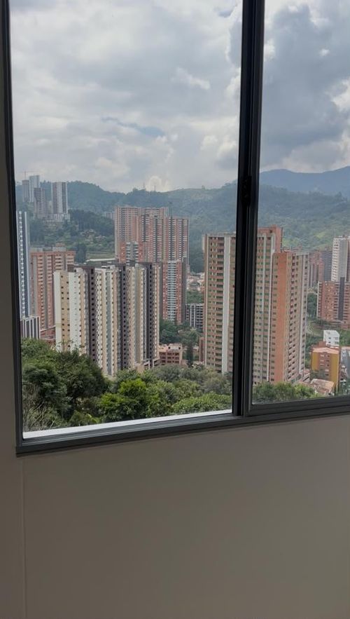 Apartamento de 3 alcobas en venta en Las Lomitas, Sabaneta, 66 m² · foto 16 de 24