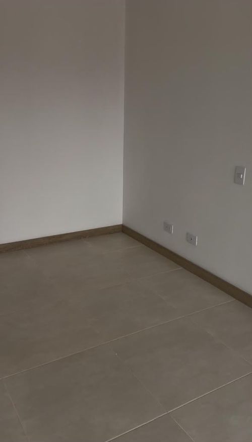 Apartamento de 3 alcobas en venta en Las Lomitas, Sabaneta, 66 m² · foto 24 de 24