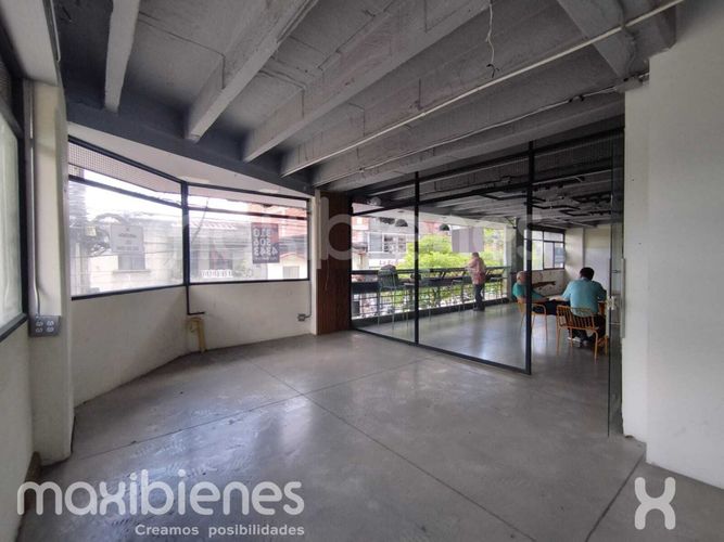 Local en arriendo en Manrique Central, Medellín, 25 m² · foto 6 de 10