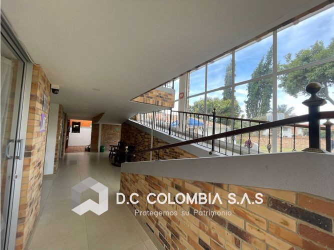 Casa de 15 alcobas en venta en Fonquetá, Chía, 622 m² · foto 6 de 7