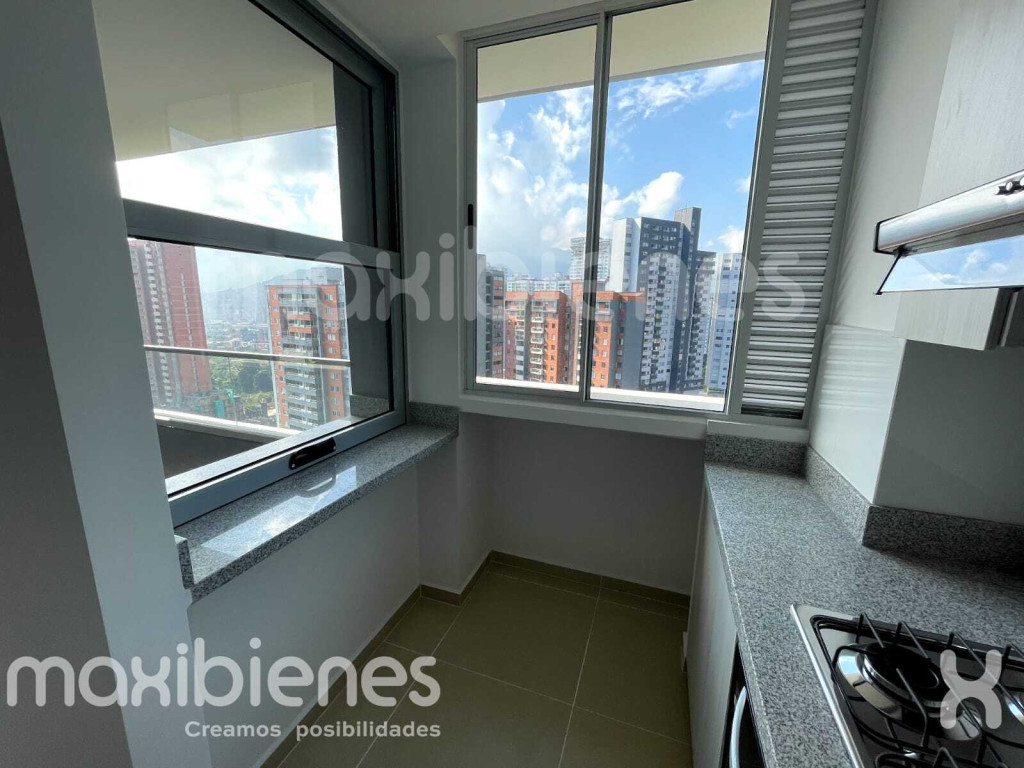 Apartamento en venta en Suramérica, Itagüí · foto 3 de 14