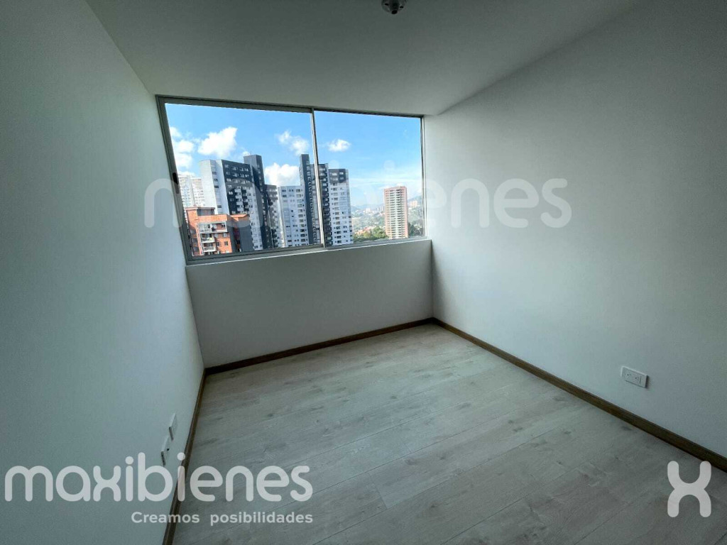 Apartamento en venta en Suramérica, Itagüí · foto 8 de 14